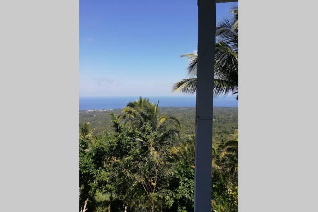Апартаменты The Balcony Of The Camiguin Island Мамбахао Экстерьер фото